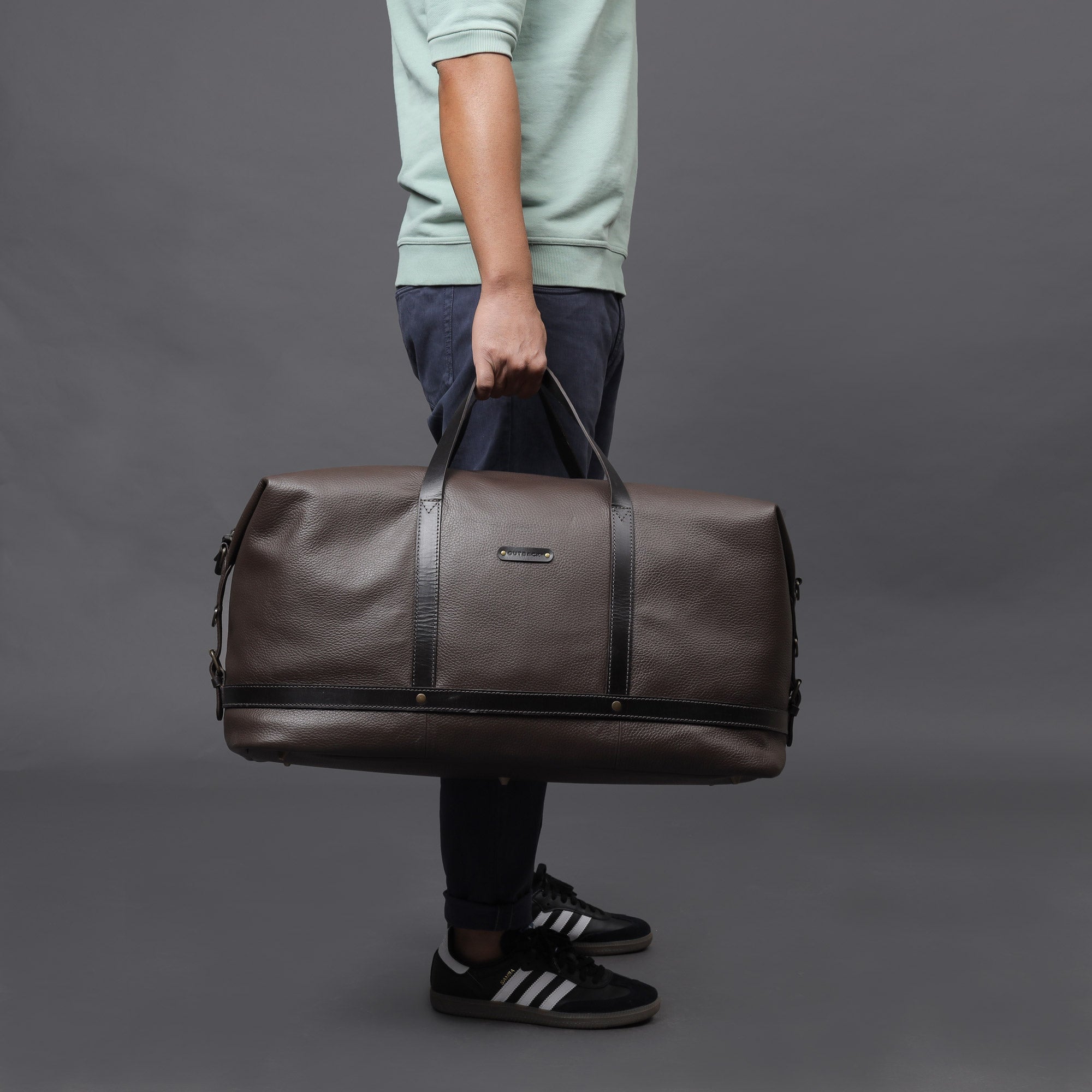 Runway Leather Travel Bag - AroundTheWineCooler