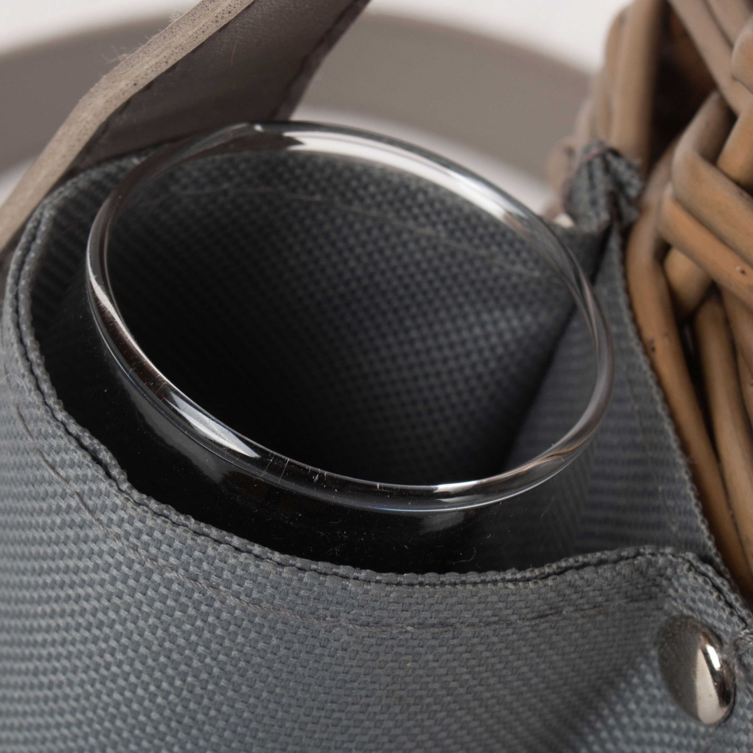 Single Bottle Wicker 2 Champagne Glass Carrier With Shoulder Strap - AroundTheWineCooler