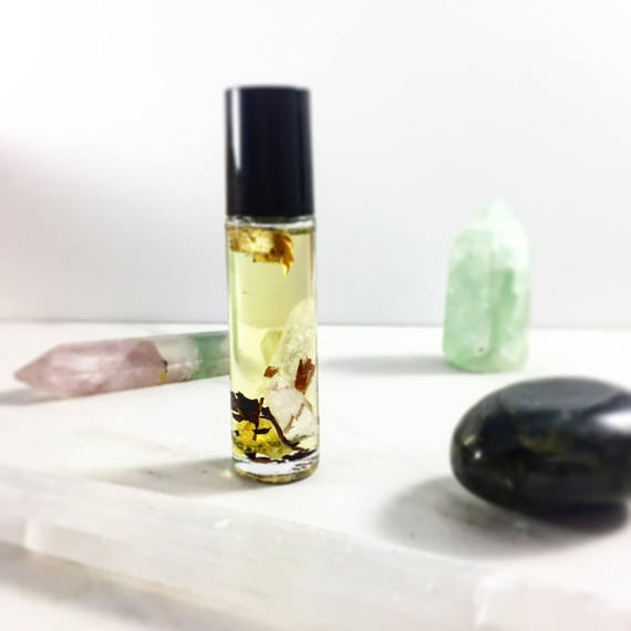 Essential Oil Blend with Crystals Frankincense - AroundTheWineCooler