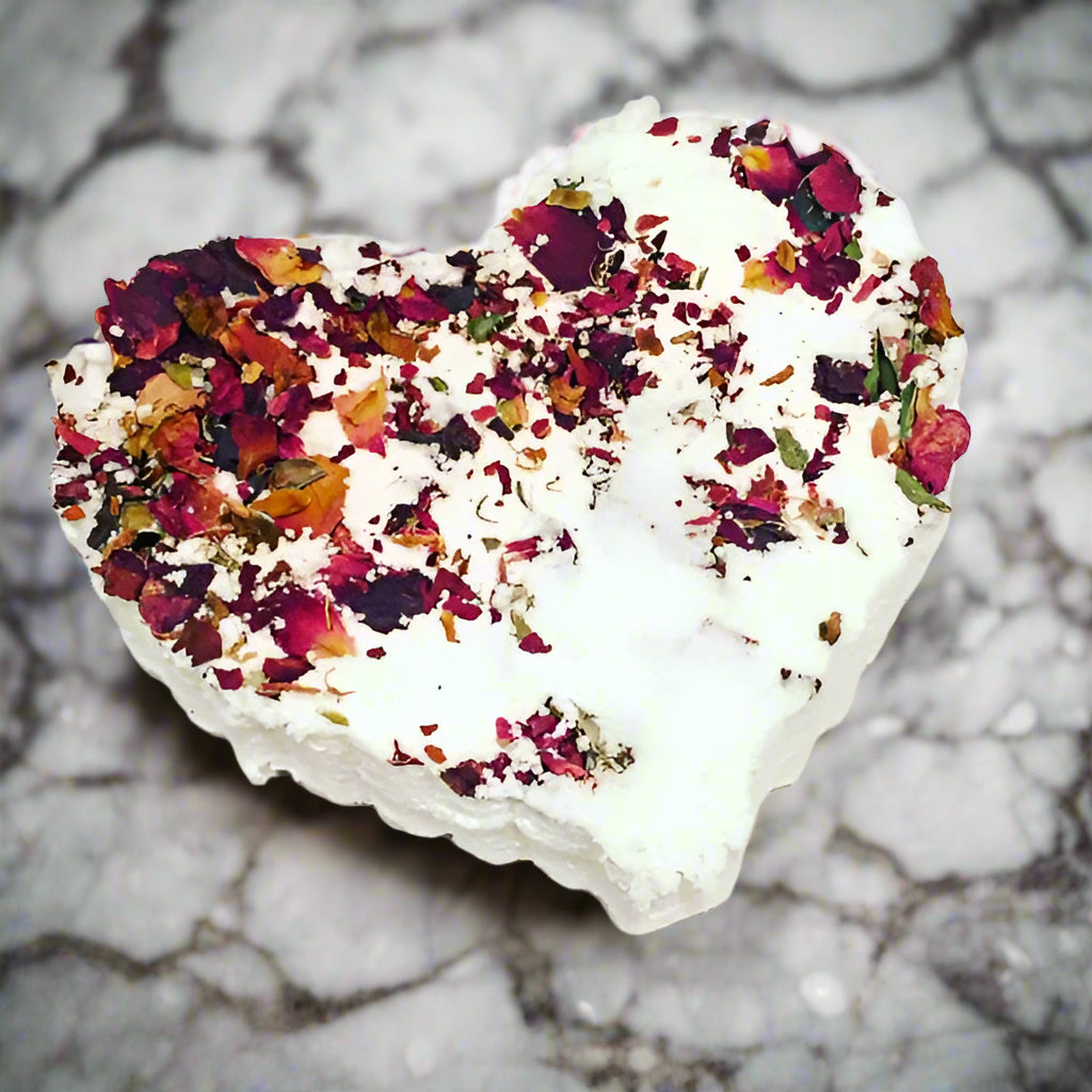 Rose heart bath bomb / organic bath bomb / - AroundTheWineCooler