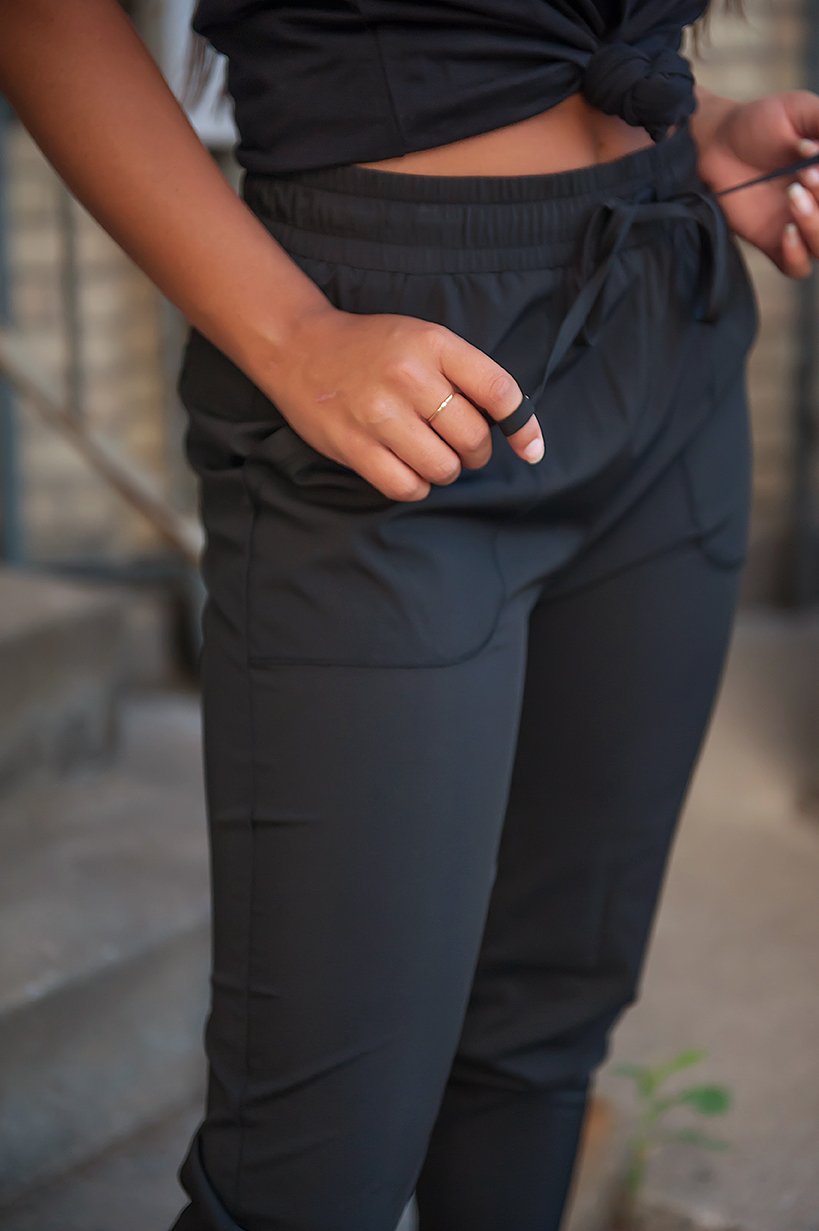 DT UPTOWN Lightweight Joggers in Black - AroundTheWineCooler